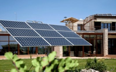 Como funciona uma casa com placa solar?
